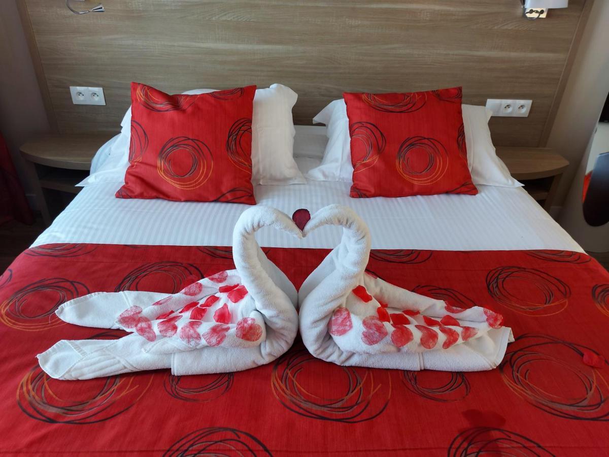 Contact Hotel - Motel Les Bleuets & Spa La Rivière-Saint-Sauveur Eksteriør bilde