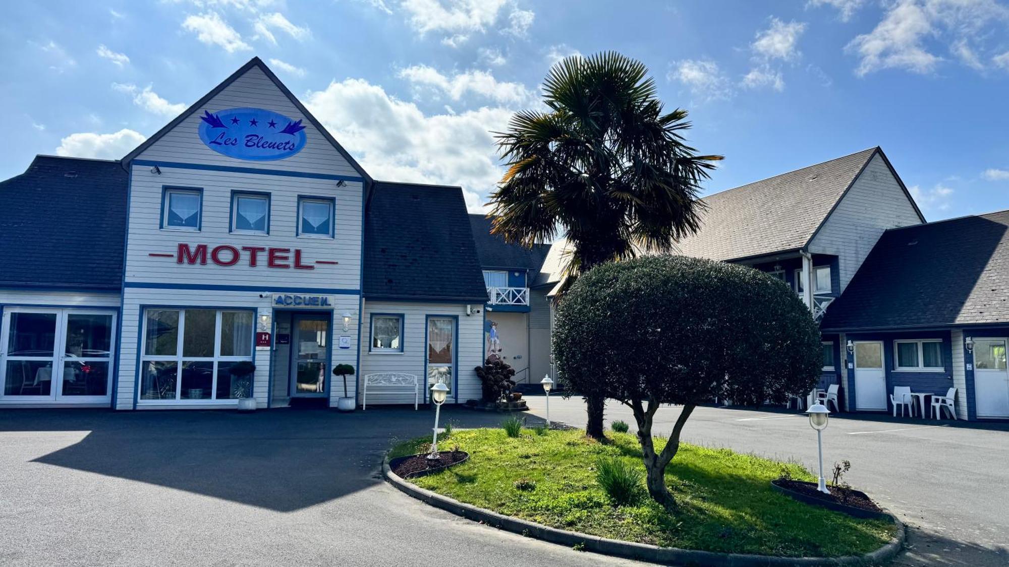 Contact Hotel - Motel Les Bleuets & Spa La Rivière-Saint-Sauveur Eksteriør bilde